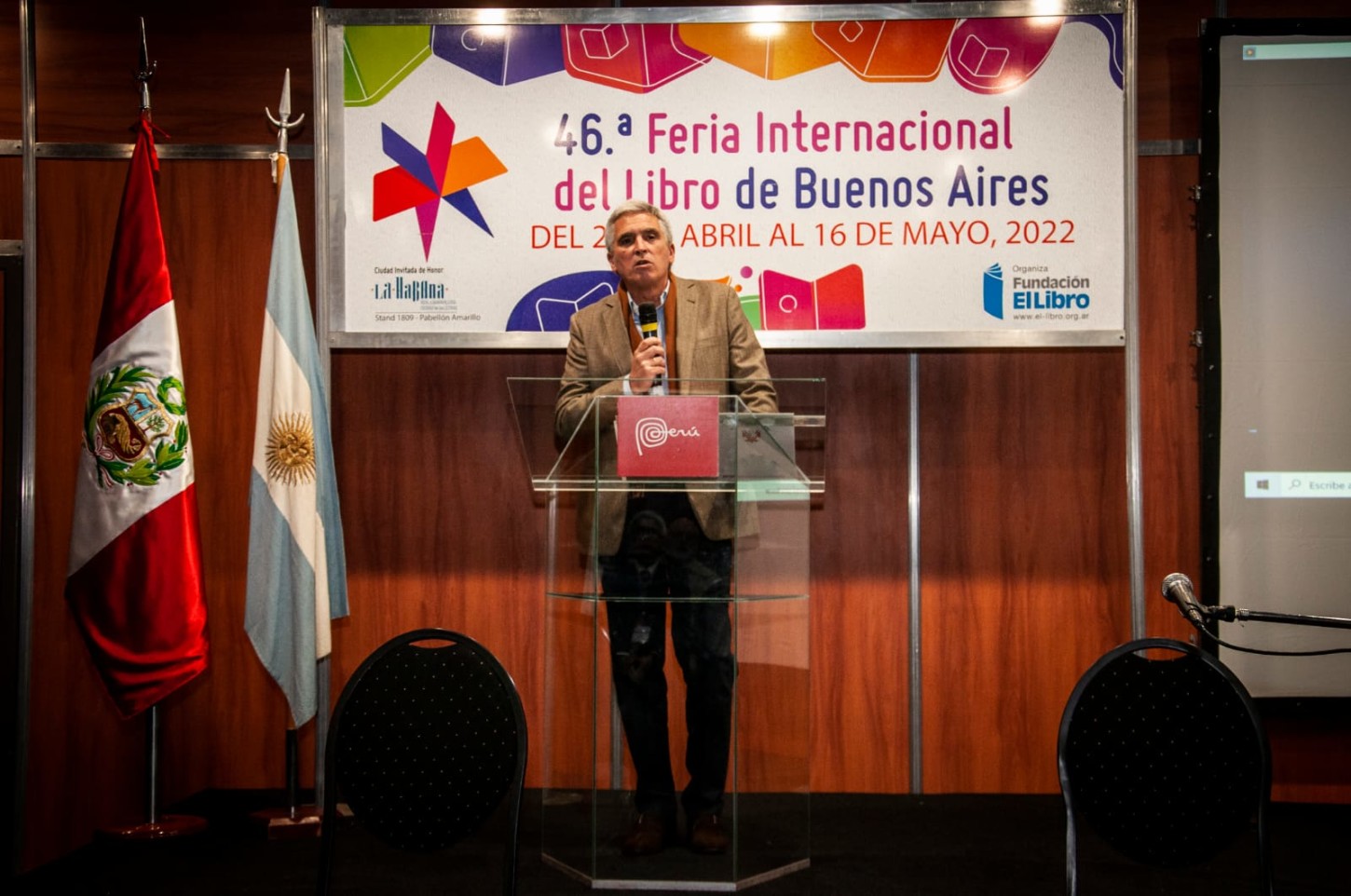 Con danzas y música se celebró el Día de Perú en la 46ª. Feria Internacional del Libro de Buenos Aires